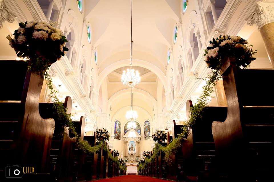 Nave da igreja decorada